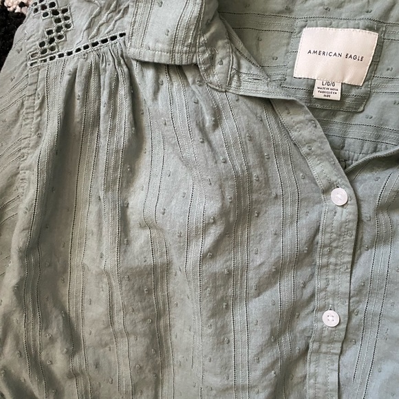 AE Balloon Sleeve Button Up Shirt Large - Picture 3 of 5